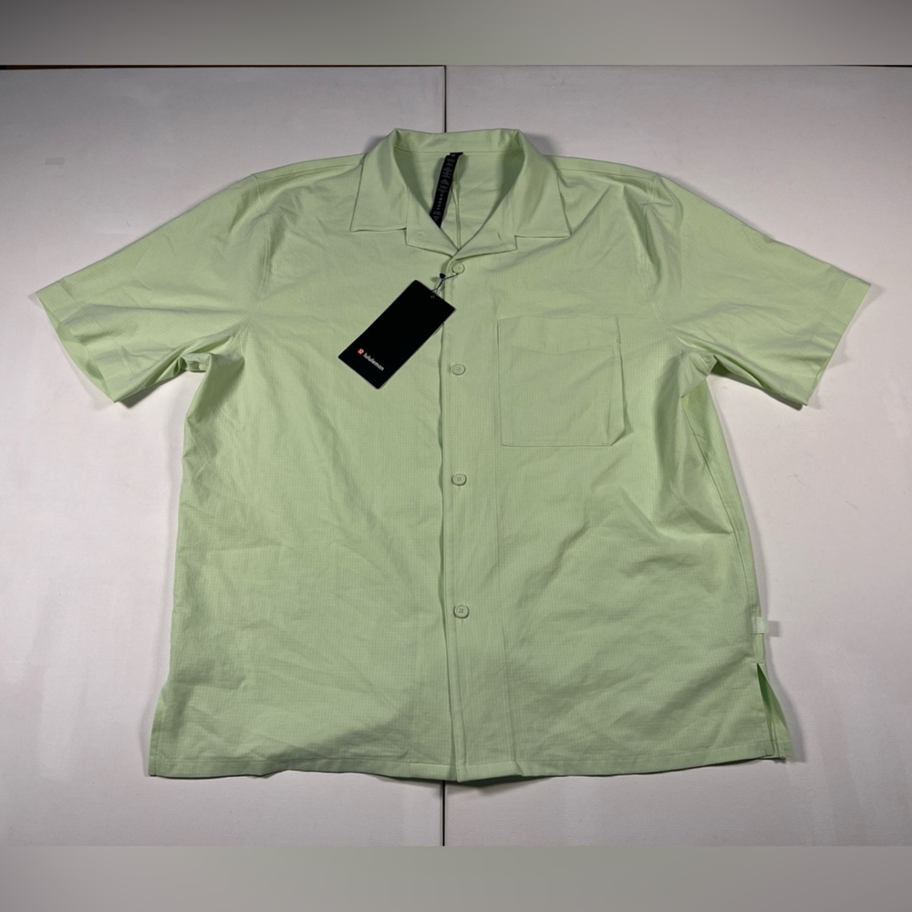 SOLD Lululemon Airing Easy Camp Collar Shirt Mens Large Lime Green Short Sleeve